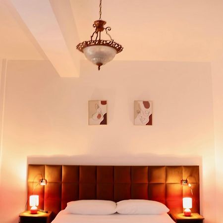 Grand Hotel Krujë Esterno foto