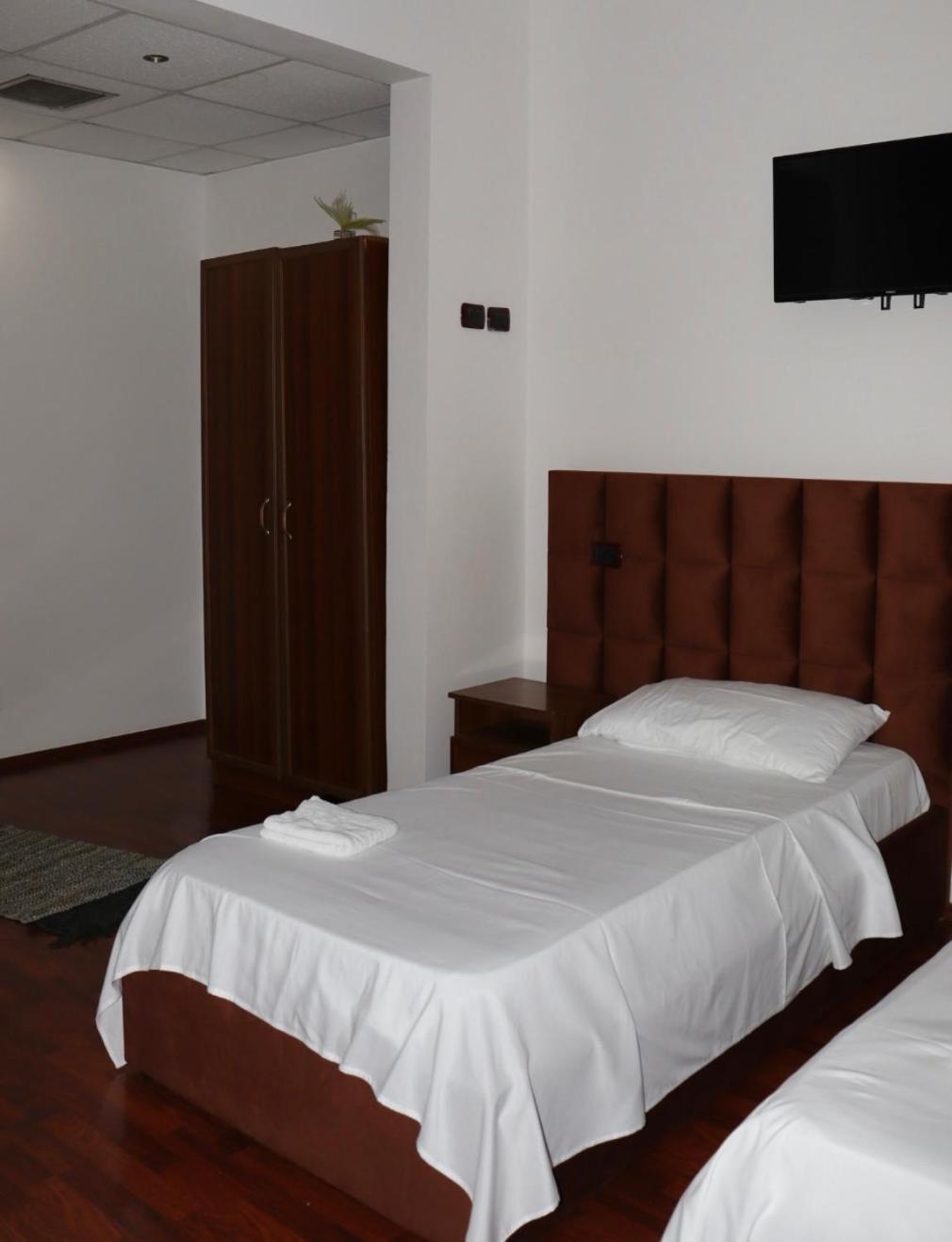 Grand Hotel Krujë Esterno foto