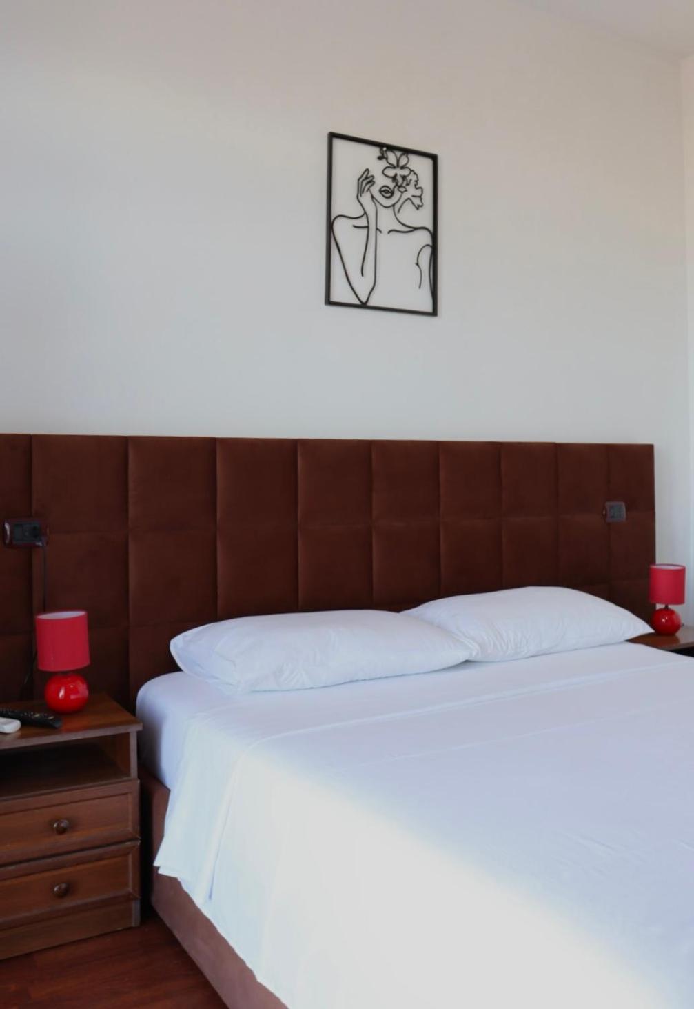 Grand Hotel Krujë Esterno foto