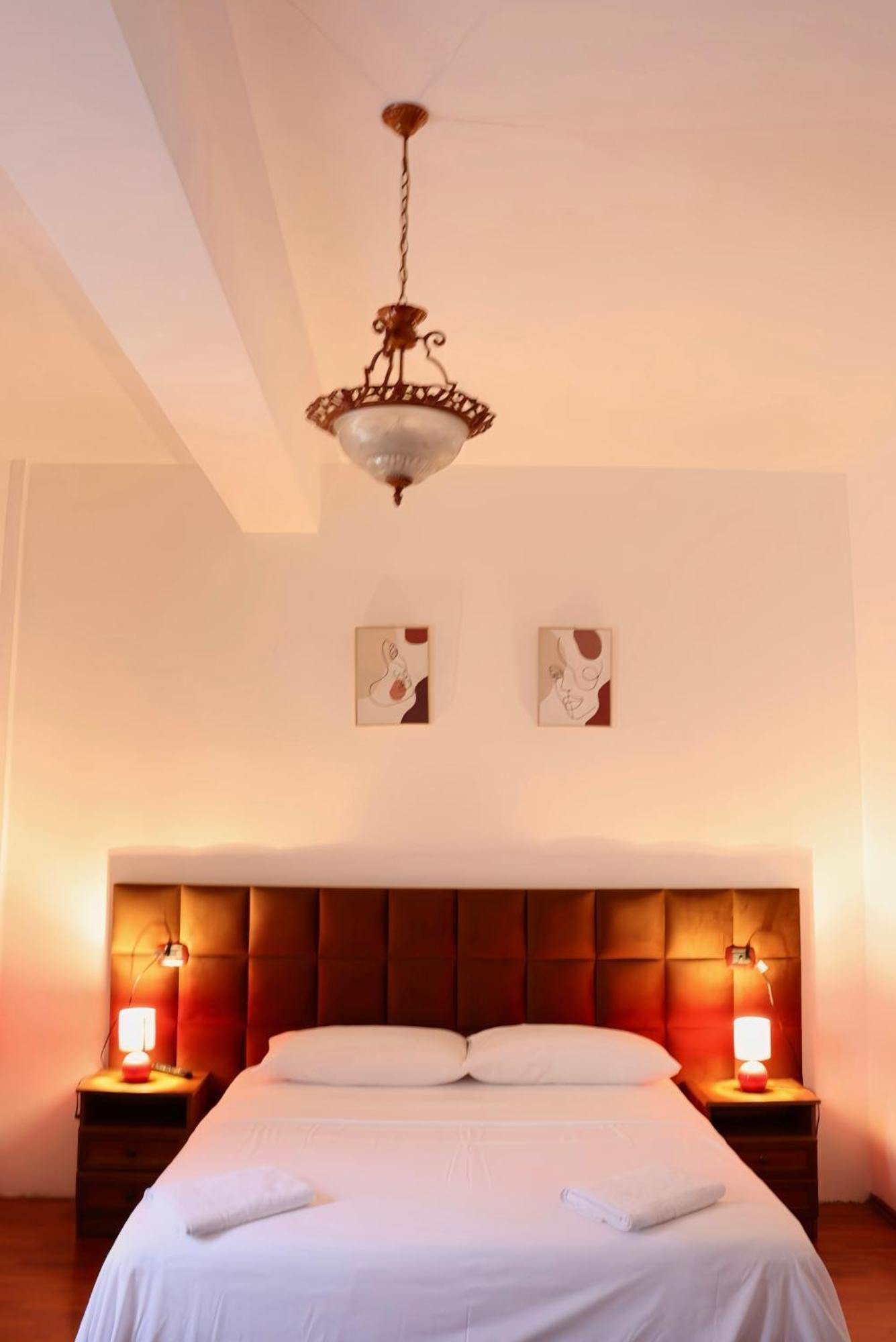 Grand Hotel Krujë Esterno foto