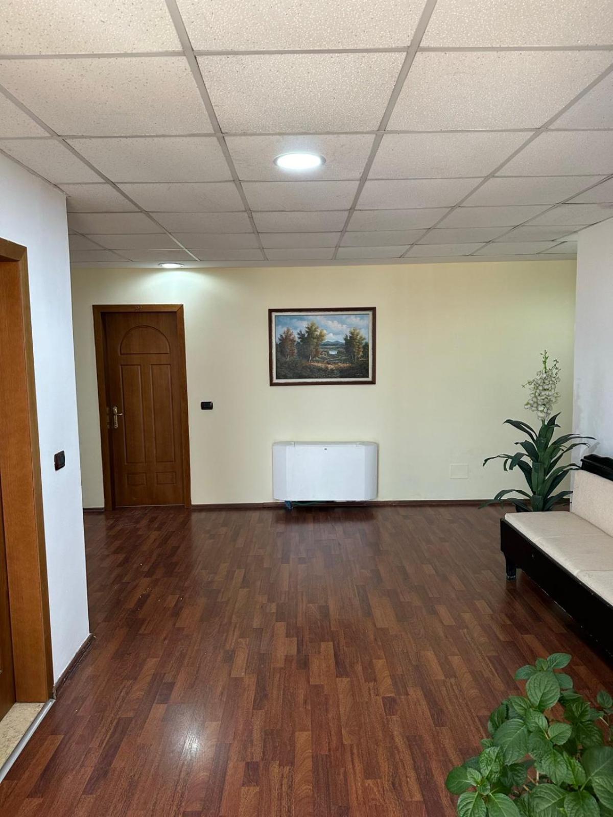 Grand Hotel Krujë Esterno foto